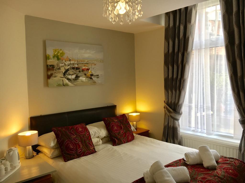 Bed and Breakfast The Rockside Scarborough Exterior foto